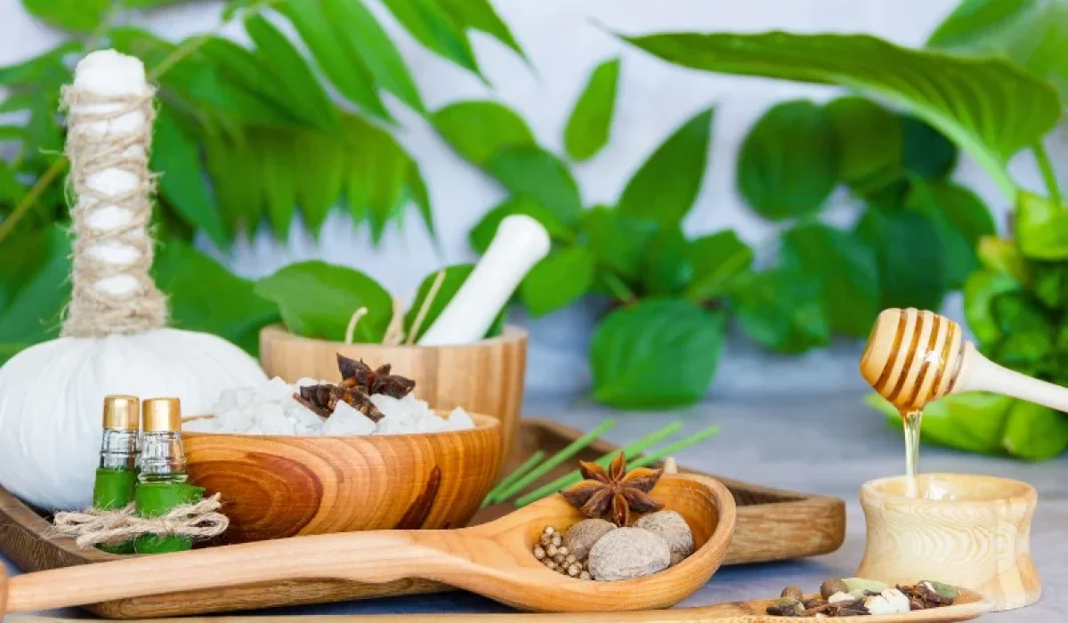 ¿Por qué se me cae más pelo de lo habitual? Entender la caída del cabello a través del ayurveda